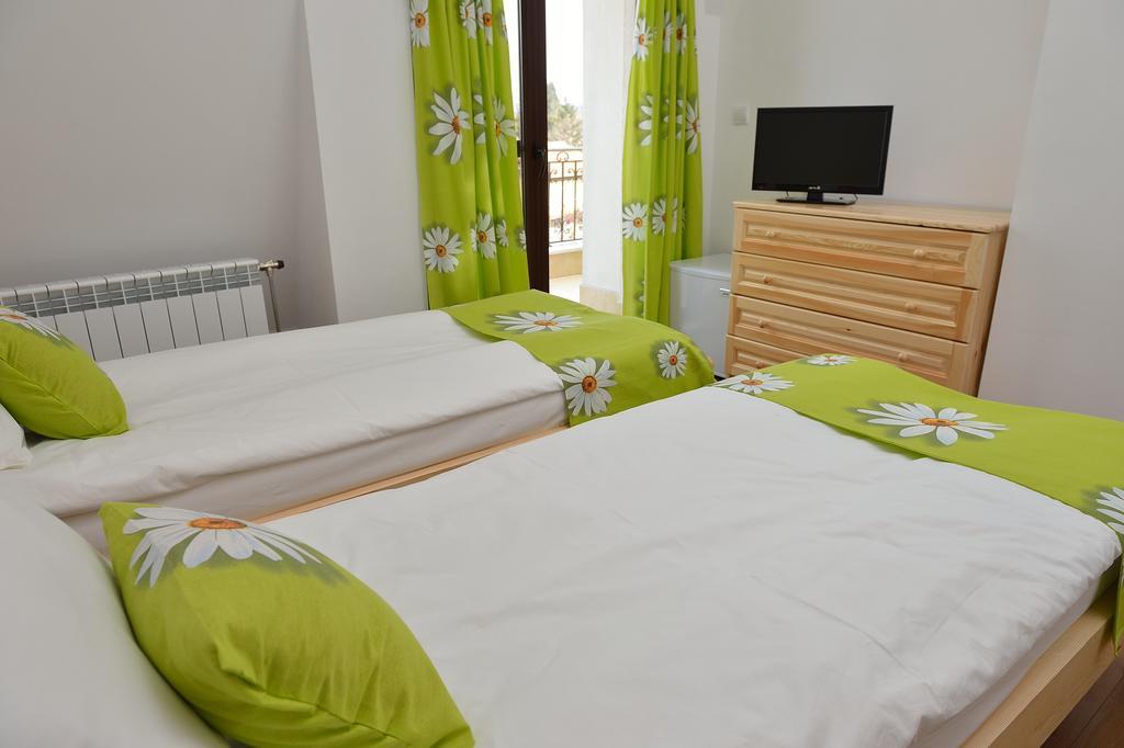 Guest House Nocturno Берковица Номер фото