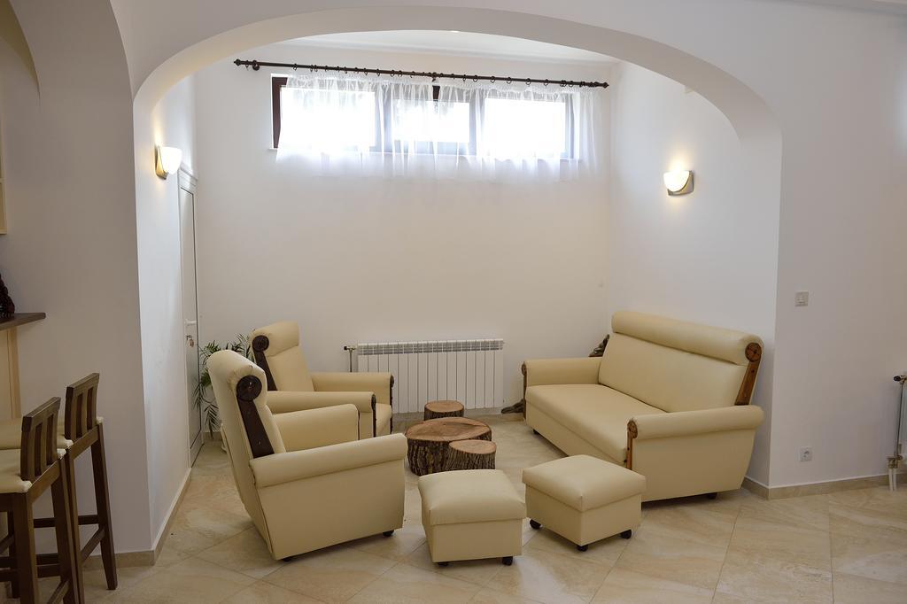Guest House Nocturno Берковица Экстерьер фото