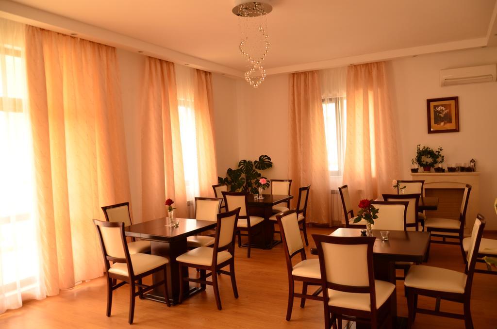 Guest House Nocturno Берковица Экстерьер фото